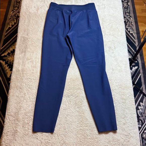 Athleta Women's Stellar Tight Blue Leggings sz 8 Like New - Picture 10 of 11